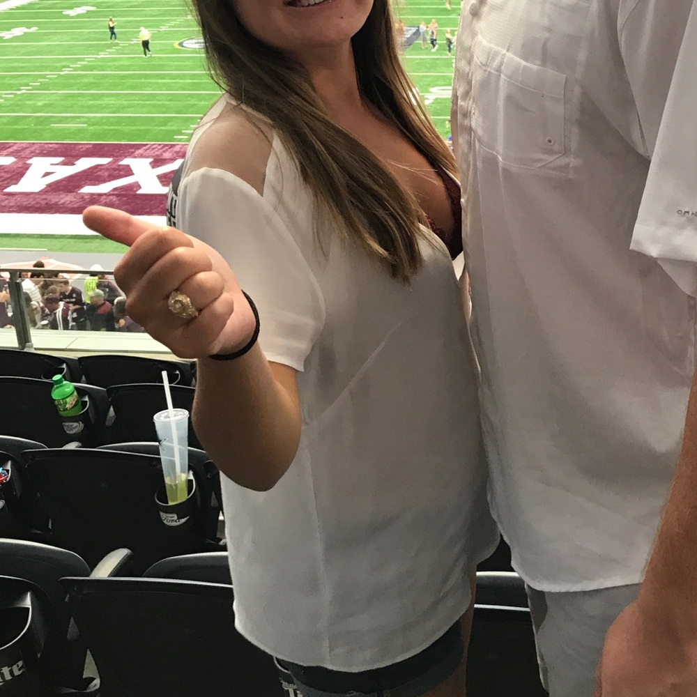 White tee - Picture 2 of 2